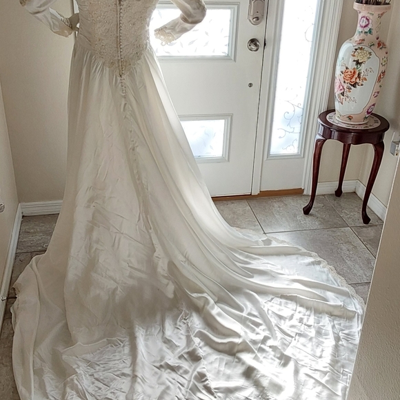 VINTAGE UNION MADE WEDDING GOWN SIZE 16 - Picture 12 of 16